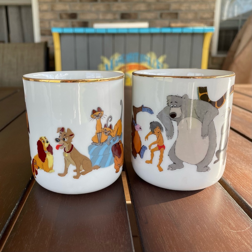 Set of 2 Vintage Disney Mugs - Picture 2 of 6